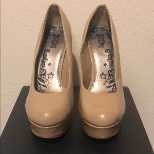 Nude Stilettos by Trash 5